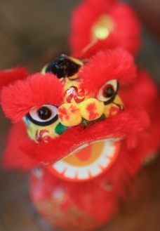 狮艺舞狮南狮中国传统文化表演艺术瑰宝节庆华人狮子liondance特写红图片